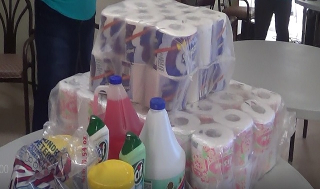 Bethel Youths Give To Seniors