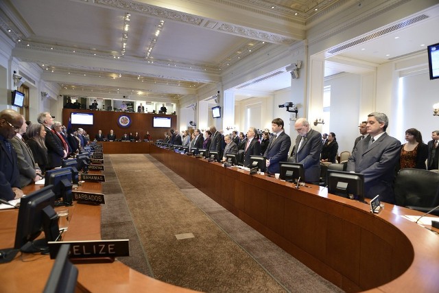 St. Kitts and Nevis Honours President Chavez at OAS Special Meeting