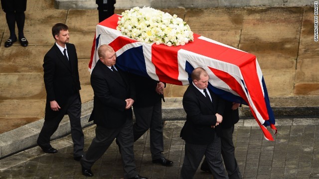 Mourners pay tribute to former British PM Margaret Thatcher