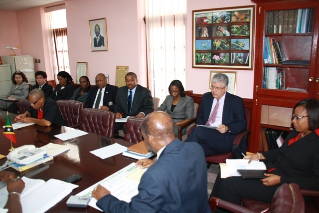 IMF Mission to St. Kitts and Nevis: overall fiscal position stronger  than expected end March 2013, projects 2 percent growth