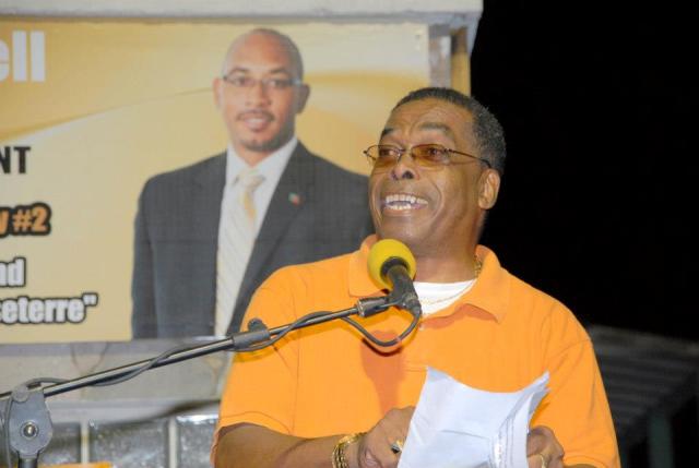 Ian “Patches’ Liburd pledges half his salary for East Basseterre Scholarship Fund when elected