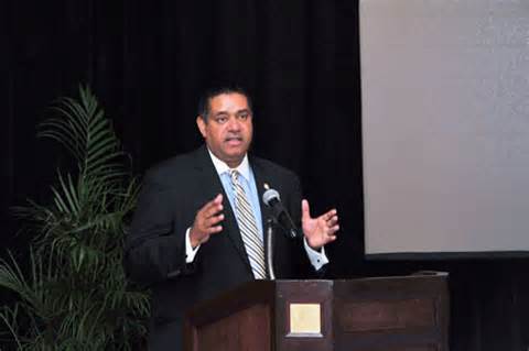 USVI governor submits signed refinery agreement to legislators