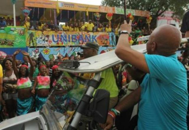 One killed, several dozen wounded in Haiti Carnival of Flowers
