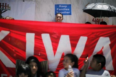 House Republicans mull citizenship for children of illegal immigrants