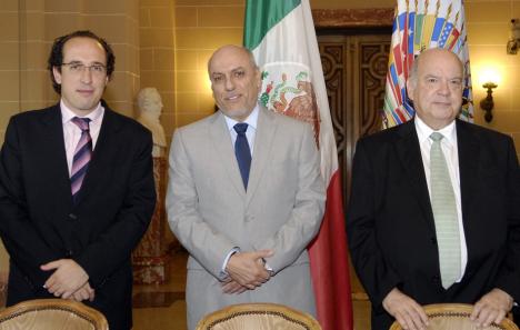 OAS and Mexico to offer 600 postgraduate scholarships to students from the Americas