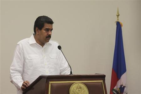 Venezuela offers asylum to U.S. fugitive Snowden