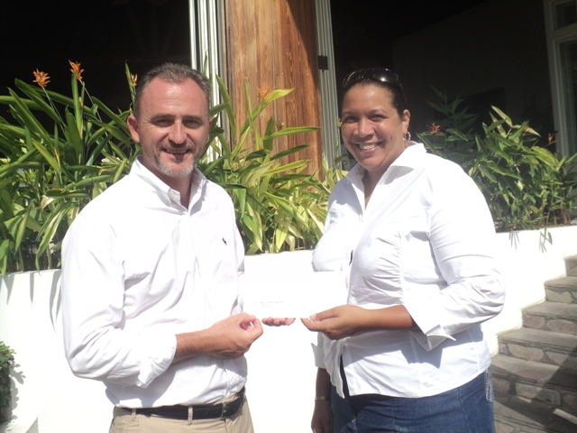 Four Seasons Resort donates to Pink Lily 5th anniversary Walkathon