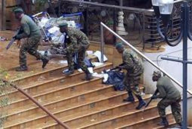 Militants say they are holding out in Kenya mall