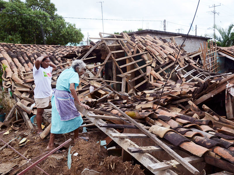 Mexico storm toll rises, missing helicopter found