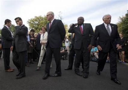 U.S. fiscal talks stumble as lawmakers race against time