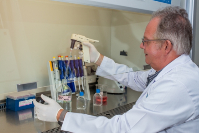 Accomplished biologist and equine medicine specialist takes up senior  Scientist post at Ross University School of Veterinary Medicine