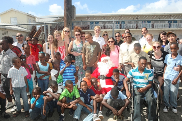 St. Kitts Teams Up with Cruise Lines To Bring Holiday Cheer