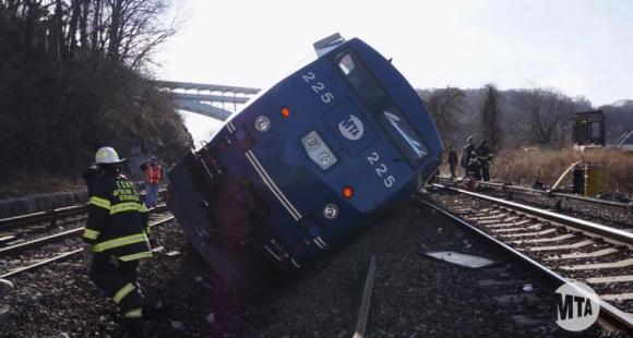 Analysis: Two factors key to lawsuits over New York train crash