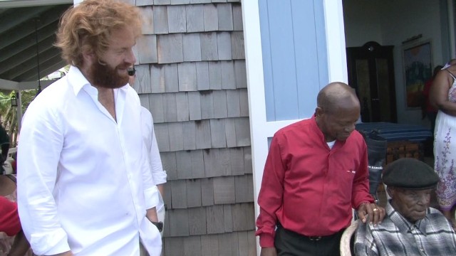 PM Grants Centenarian’s Wish to See “The Houses”