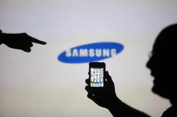 Apple again seeks decisive U.S. court ruling against Samsung