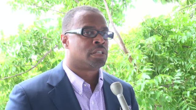 Nevis Tourism Minister applauds Nisbet Plantation Beach Club for another top award