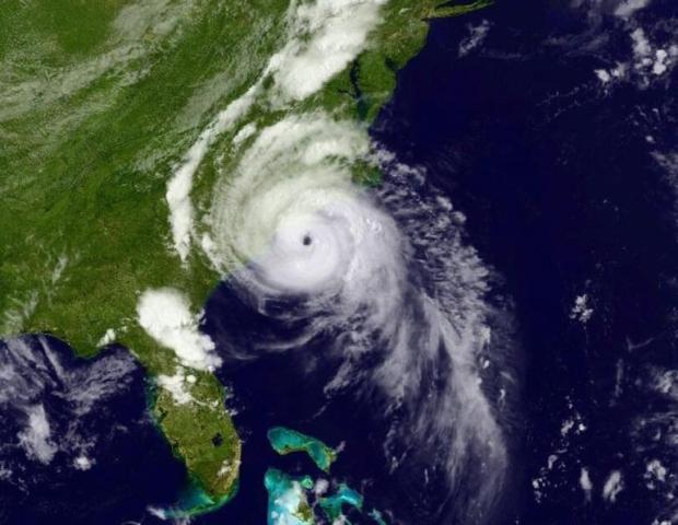Hurricane Arthur Makes Landfall Over North Carolina Coast, Eye Moves Over Southern Pamlico Sound