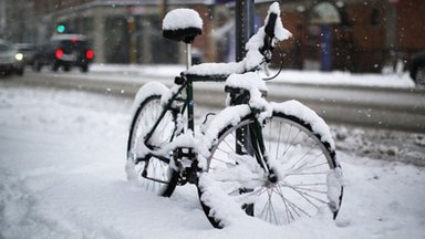 North-east US braced for huge snowstorm