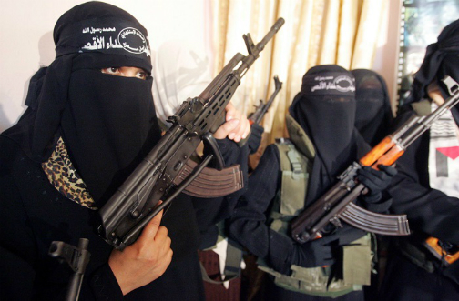 Come home, families beg Syria-bound UK schoolgirls