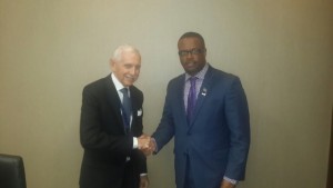 (l-R) Ambassador of the International Organization for Migration William Lacy Swing speaking with St. Kitts and Nevis Foreign Affairs Minister and Premier of Nevis Hon. Mark Brantley in Panama on April 10, 2015 