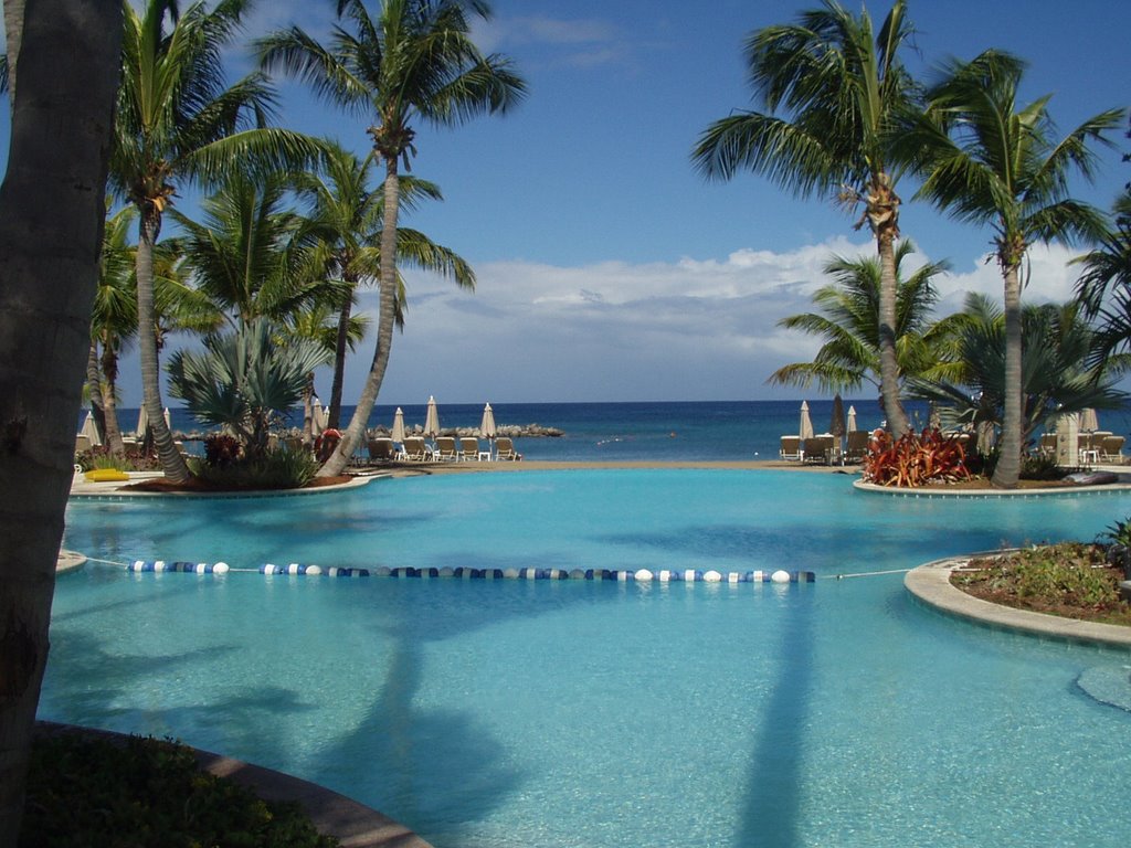 Four Seasons Resort Nevis Earns 2016 AAA Five Diamond Award