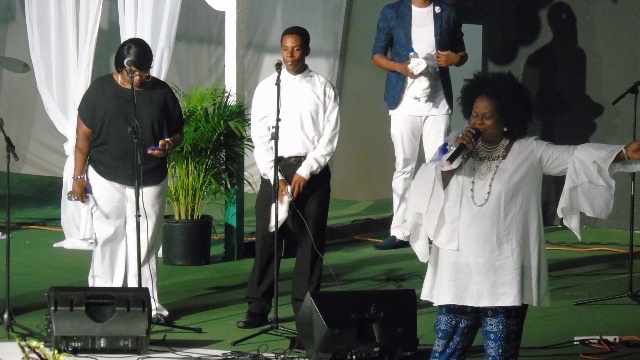BRIDGET BLUCHER AND COMPANY THRILL AUDIENCE
