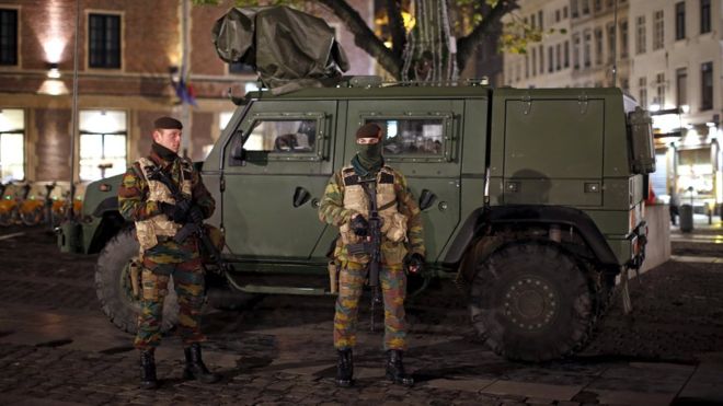 US issues worldwide travel alert over terror threats