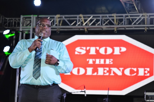 PM HARRIS URGES YOUNG PEOPLE TO REJECT A LIFE OF VIOLENCE AT SOUNDS OF PEACE ANTI- CRIME CONCERT‏