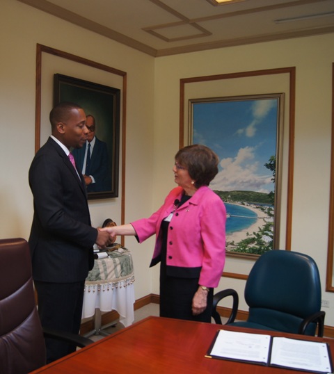 ECCB Governor Discusses Critical Issues With Newly Appointed US Ambassador  to Barbados and the Eastern Caribbean