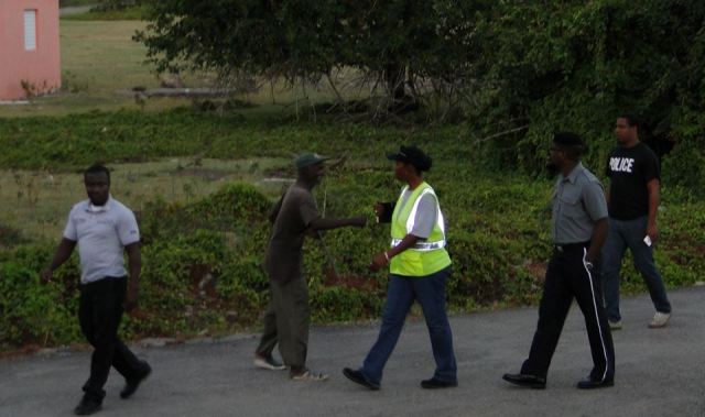 PM Harris Praises Public for Support of Police‏