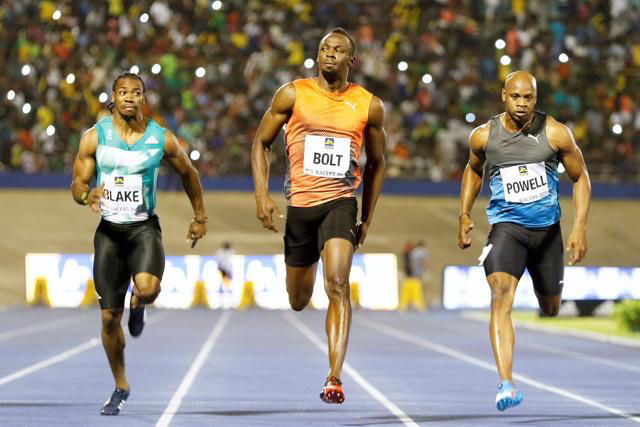 Bolt sounds Rio Olympics warning, wins 100m in 9.88s despite stumble (REUTERS)