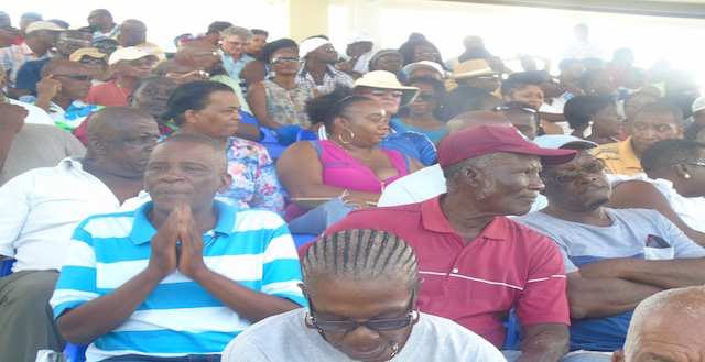 WINDIES DISAPPOINT FANS AT WARNER PARK