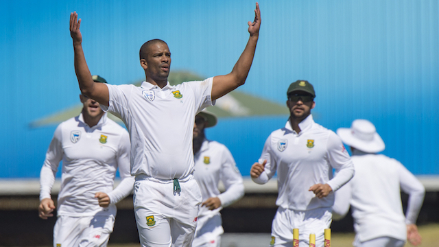 South Africa 372 ahead after 13-wicket day