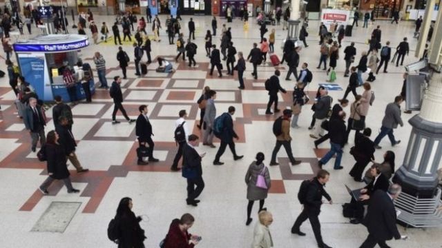 Immigration: May rejects points-based system for EU nationals