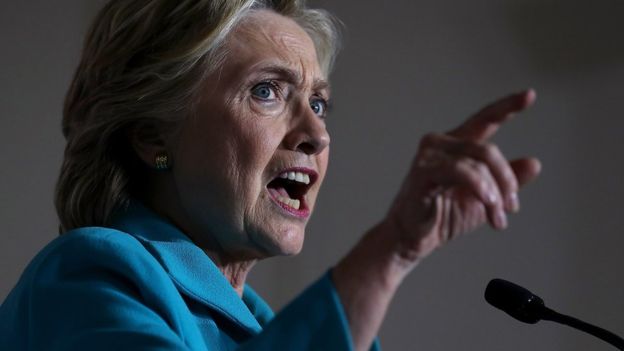 US election: Clinton campaign condemns FBI email move