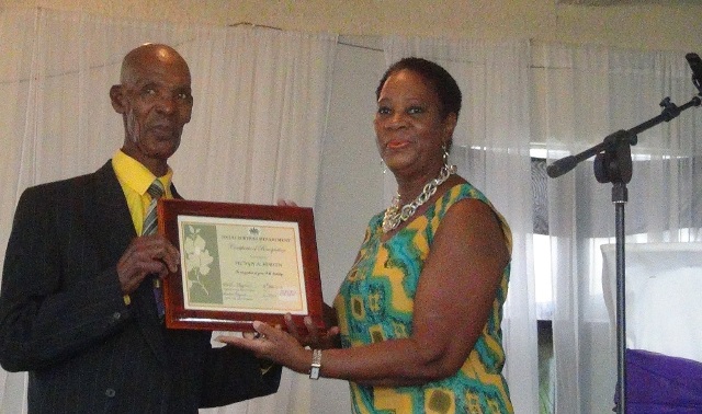 SELWYN HOBSON HITS 90