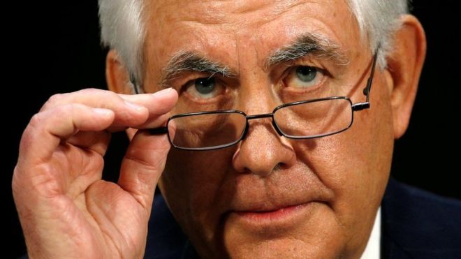 Rex Tillerson: Trump foreign affairs pick narrowly backed