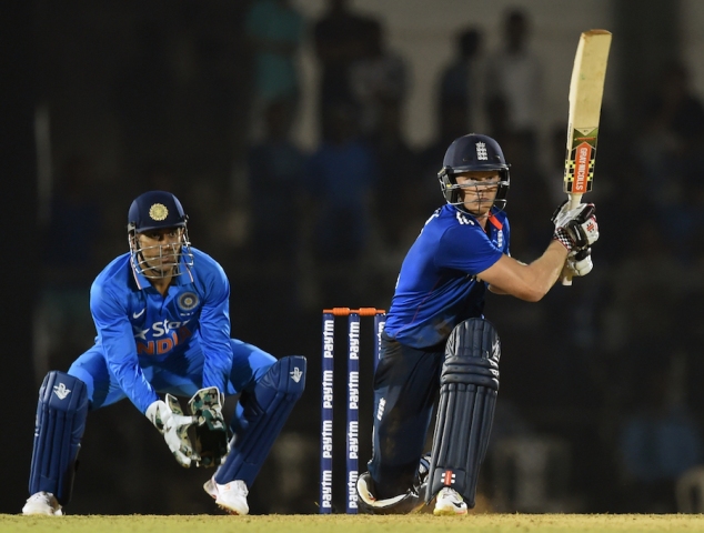 Billings’ 93 helps England XI hunt down 305
