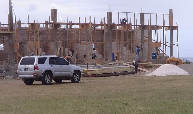 MINISTRY OFFICIALS VISIT PROJECT SITE