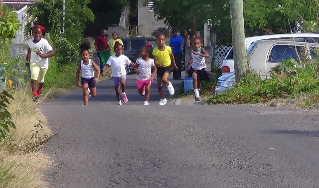 VERN ‘N’ LlEW HOSTS ANNUAL ROAD RACES