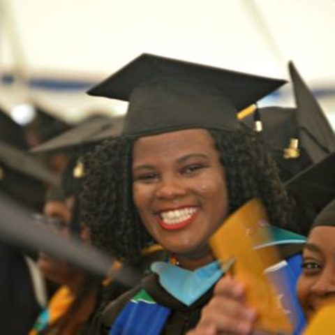 UVI TO AWARD OVER 300 DEGREES AT 2017 COMMENCEMENT CEREMONY