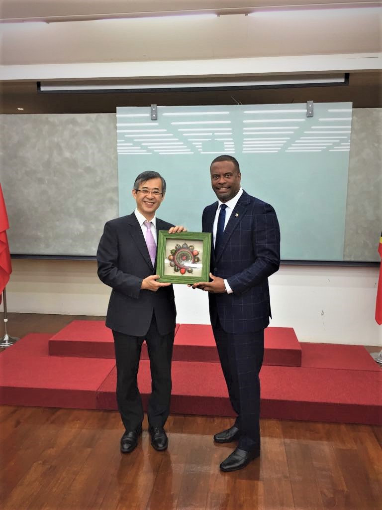 Foreign Minister seeks vocational training opportunities for Kittitians and Nevisia