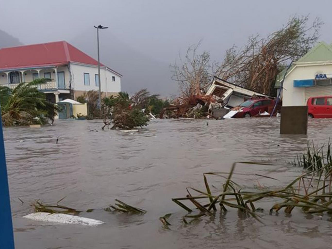 Irma: Caribbean overseas territories condemn UK Government’s ‘disgraceful’ lack of help as Hurricane wreaks devastation