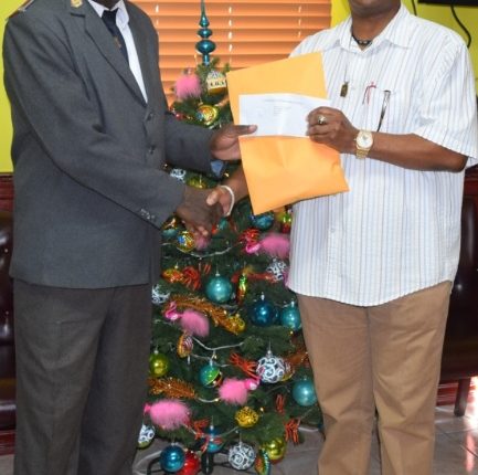 POLICE OFFICERS IN ST. KITTS AND NEVIS DONATE TO CHARITY