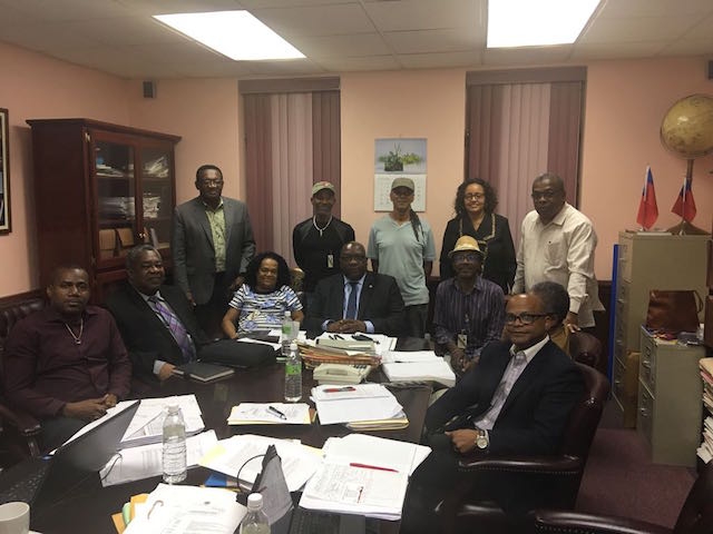 PM HARRIS AND CABINET MEET WITH SOUTH FRIARS BEACH BAR OPERATORS