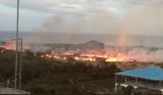 Huge bush fire breaks out at Indian Castle