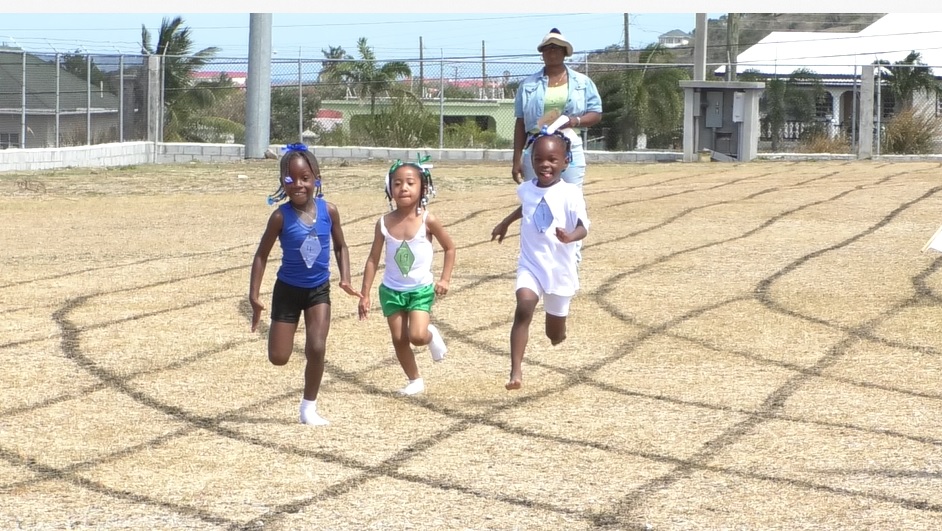 Blue Edges Green In Nail Biter at Combermere Pre Sports