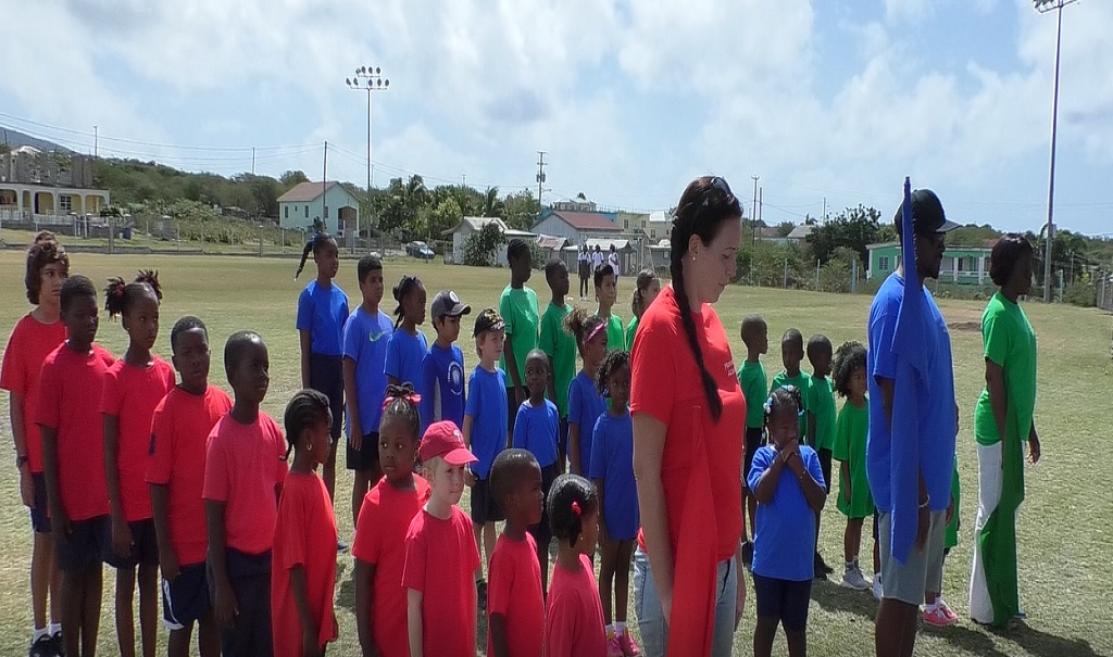 Blue House Wins Close Race at Montessori