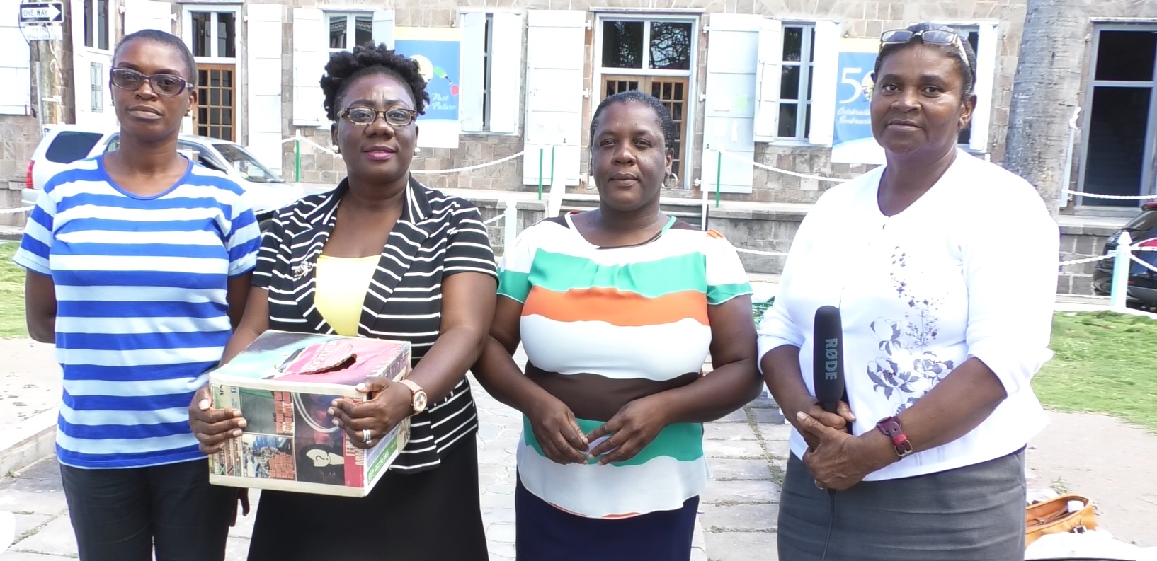 Single Parents Group Present To Raffle Winners