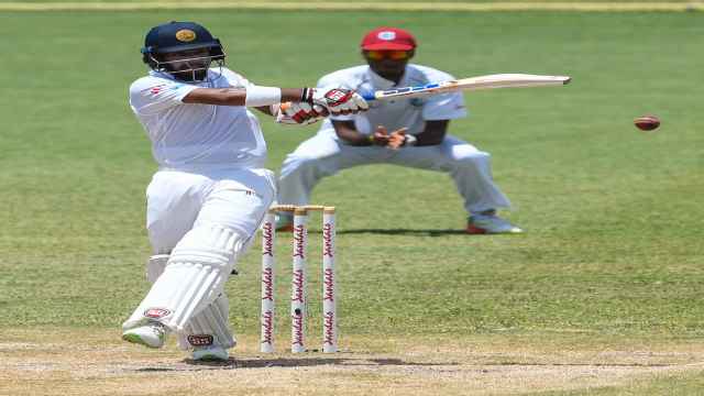 Gabriel gets five again but SL lead nears 300